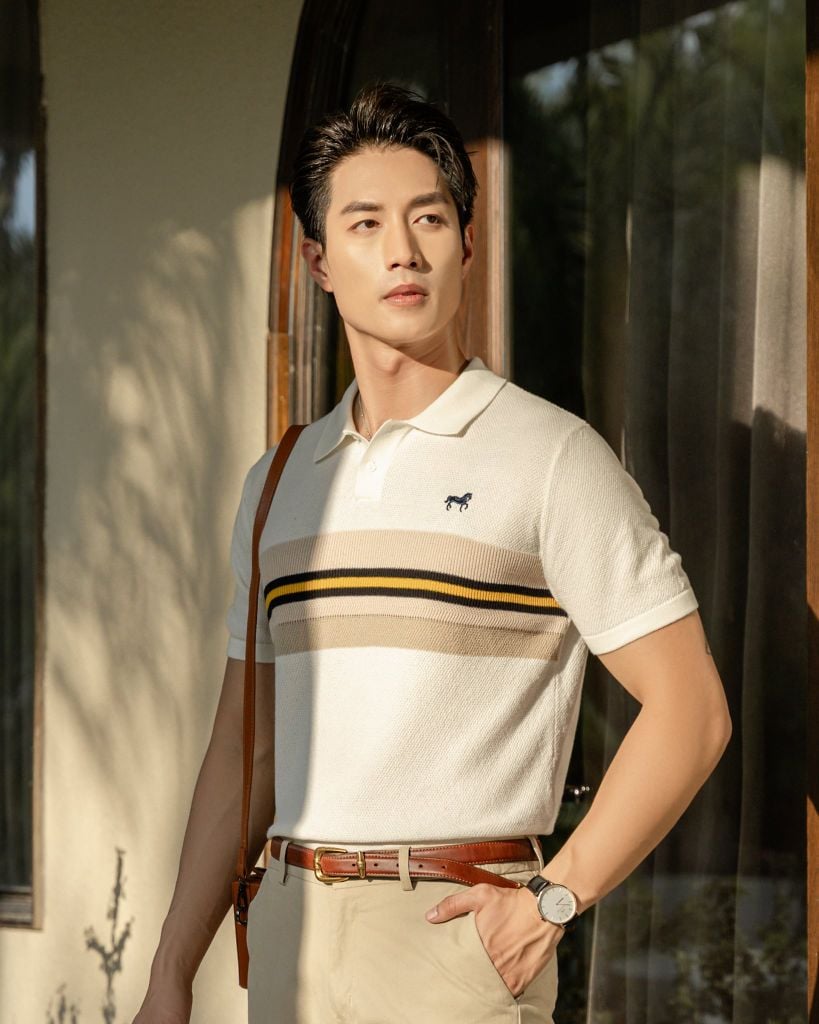 Áo Thun Polo Dệt Kim Trắng Sọc Ngực Thêu Ngựa SS2