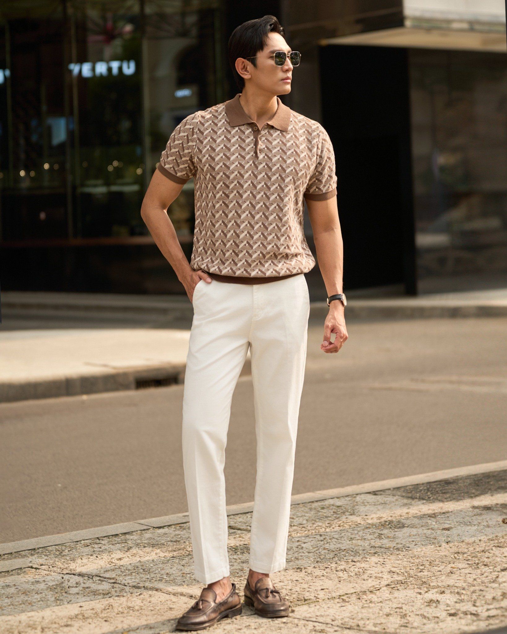 Áo Thun Polo Dệt Kim Cao Cấp Monogram Hoạ Tiết Nâu Trắng