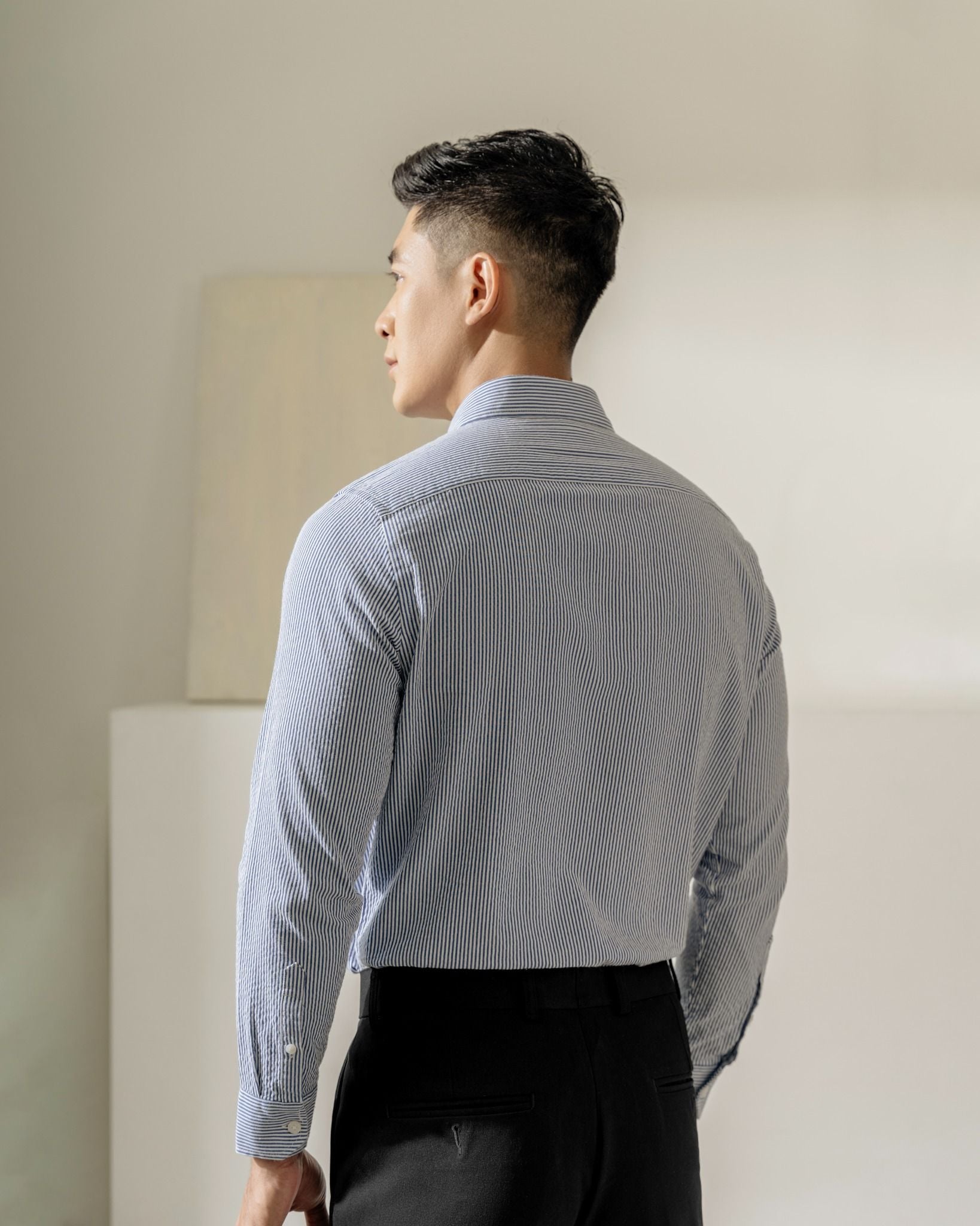 Áo Sơ Mi Sọc Nhuyễn Xanh Đậm Art Nhăn