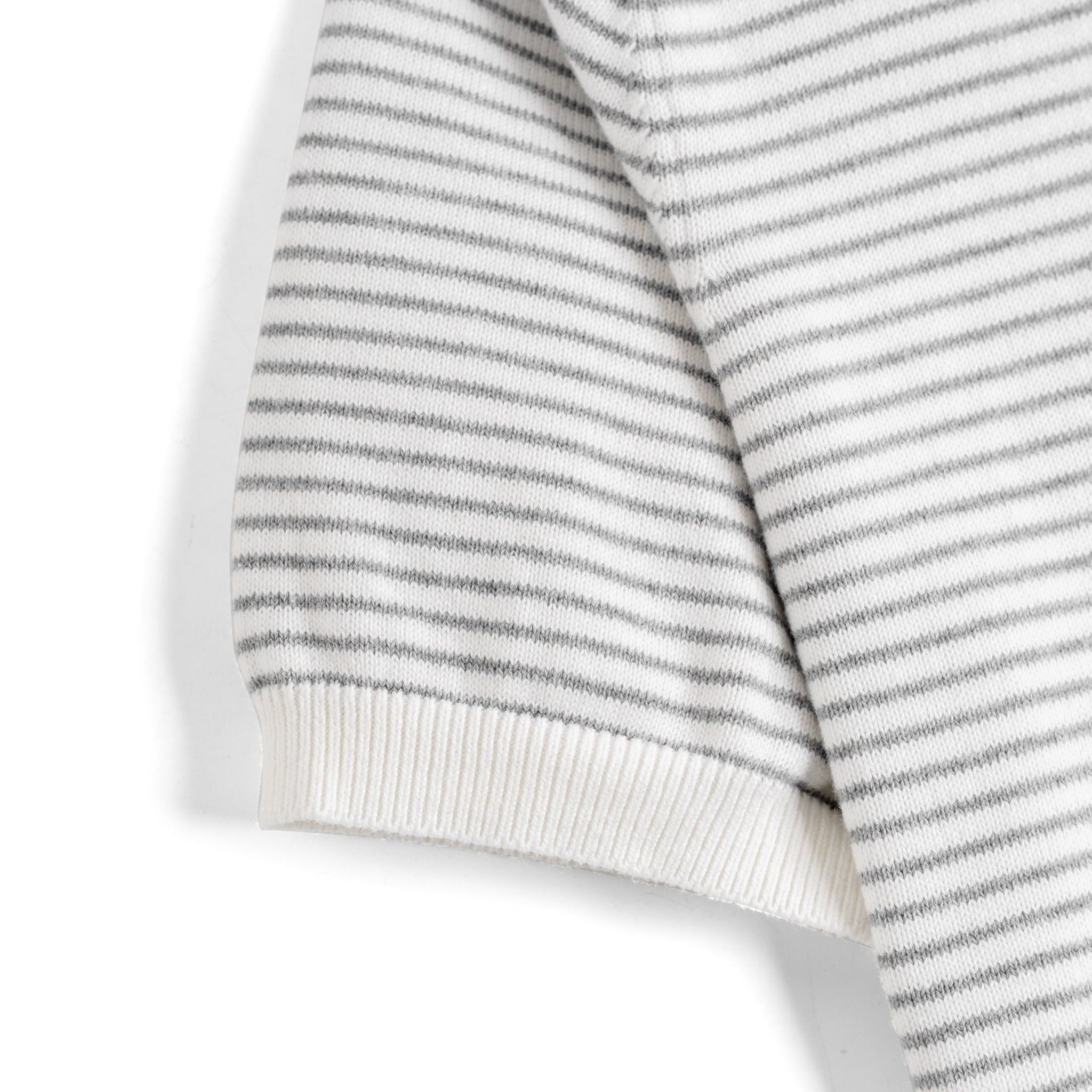 Áo Thun Dệt Kim Knit Sọc Nhuyễn