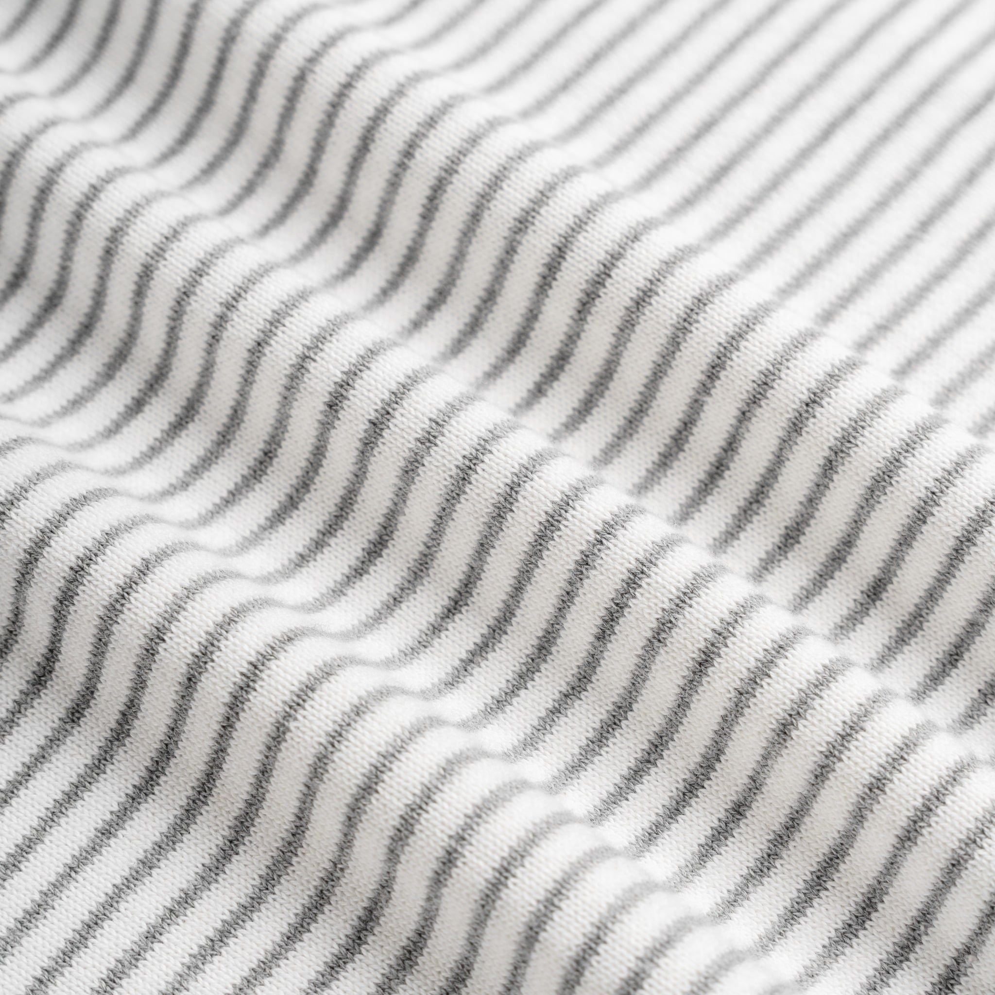 Áo Thun Dệt Kim Knit Sọc Nhuyễn