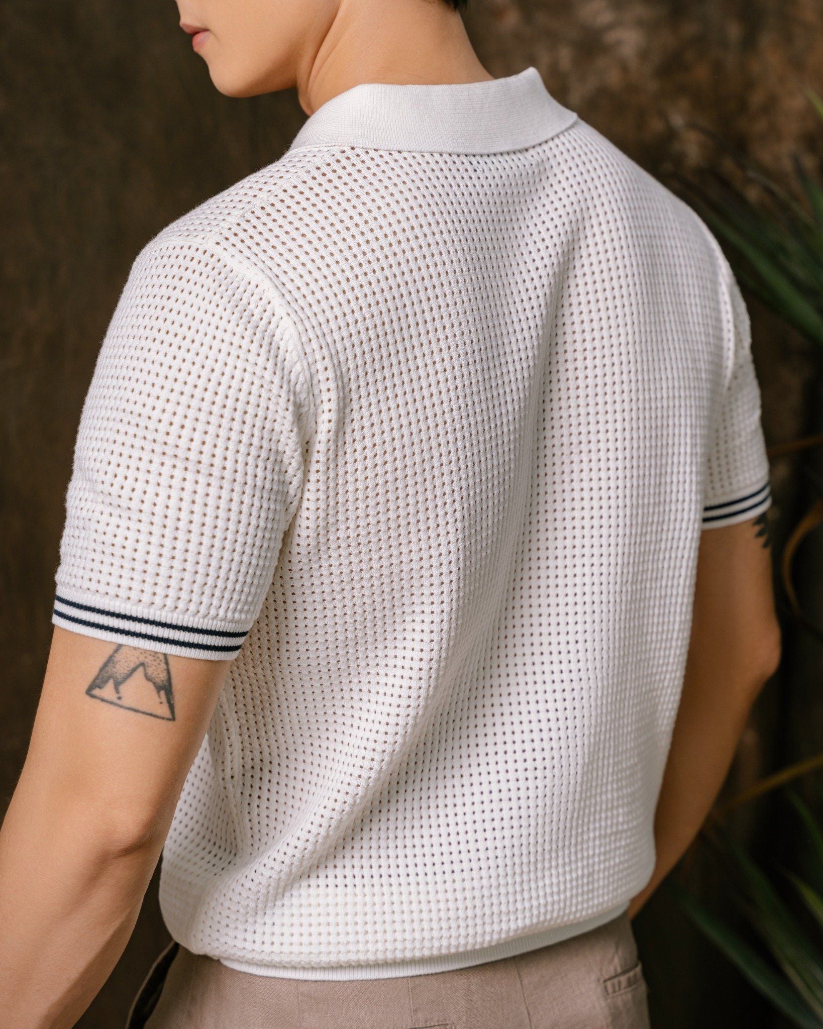 Áo Thun Polo Dệt Kim Trắng Lỗ Viền Sọc Bo Tay