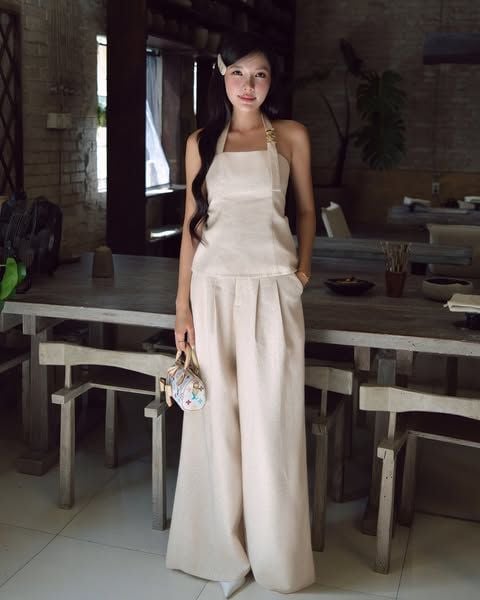  K Closet Cut-out Begie Linen Set 