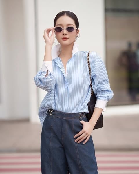  ÁO SƠ MI SỌC ĐAN DÂY SAU LƯNG NĂNG ĐỘNG K CLOSET KC1118 