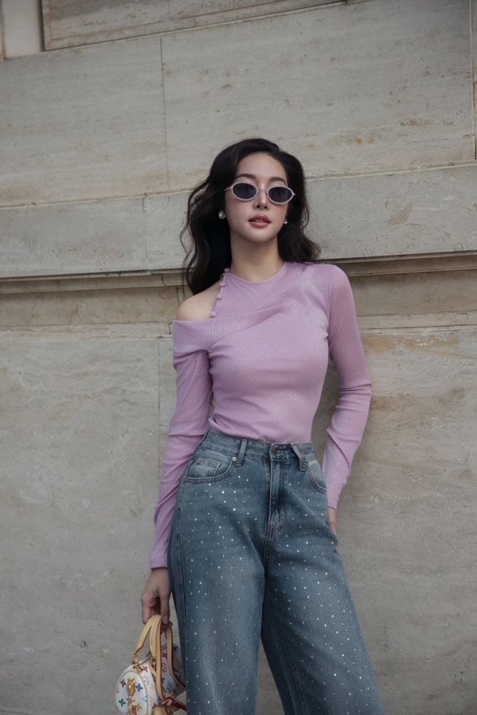  K Closet Elegant One Shoulder Knit Top 