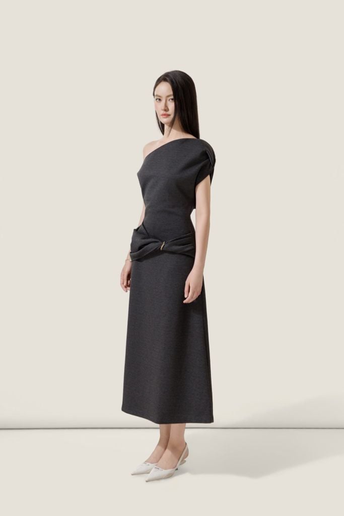  Twisted Off-Shoulder Dark Grey Jersey Dress – K CLOSET 26 