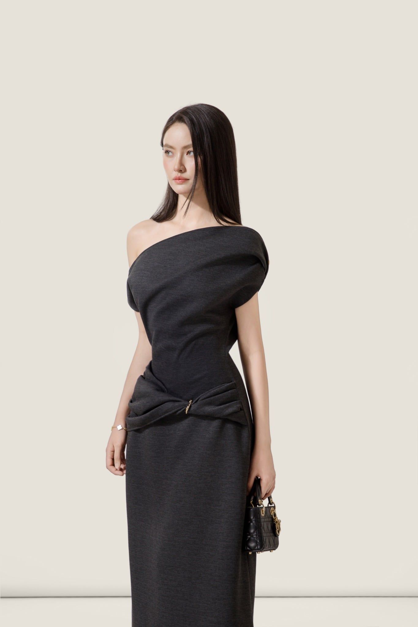  Twisted Off-Shoulder Dark Grey Jersey Dress – K CLOSET 26 