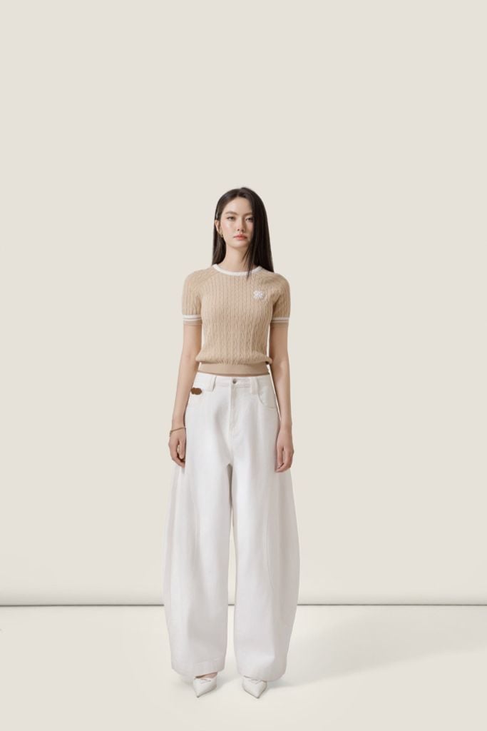  K Closet Long Curved-Leg Denim Pants 