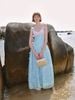  Cami Blue Pink Floral Jacquard Maxi Dress/ Đầm dây Maxi màu xanh phối hồng vàng chất tơ dáng ngắn 
