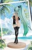  Hatsune Miku - Thistles and Thorns Studio 