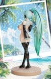  Hatsune Miku - Thistles and Thorns Studio 