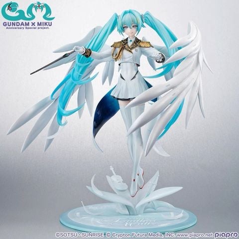  Lucrea Mobile Suit Gundam 45th Anniversary x Hatsune Miku x Wing Gundam Zero EW - MegaHouse 