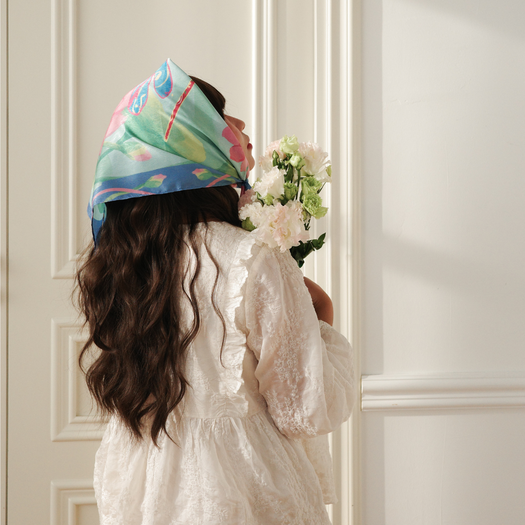  LỤA HƯƠNG GIFT SET - Bộ quà tặng nến thơm & khăn lụa 