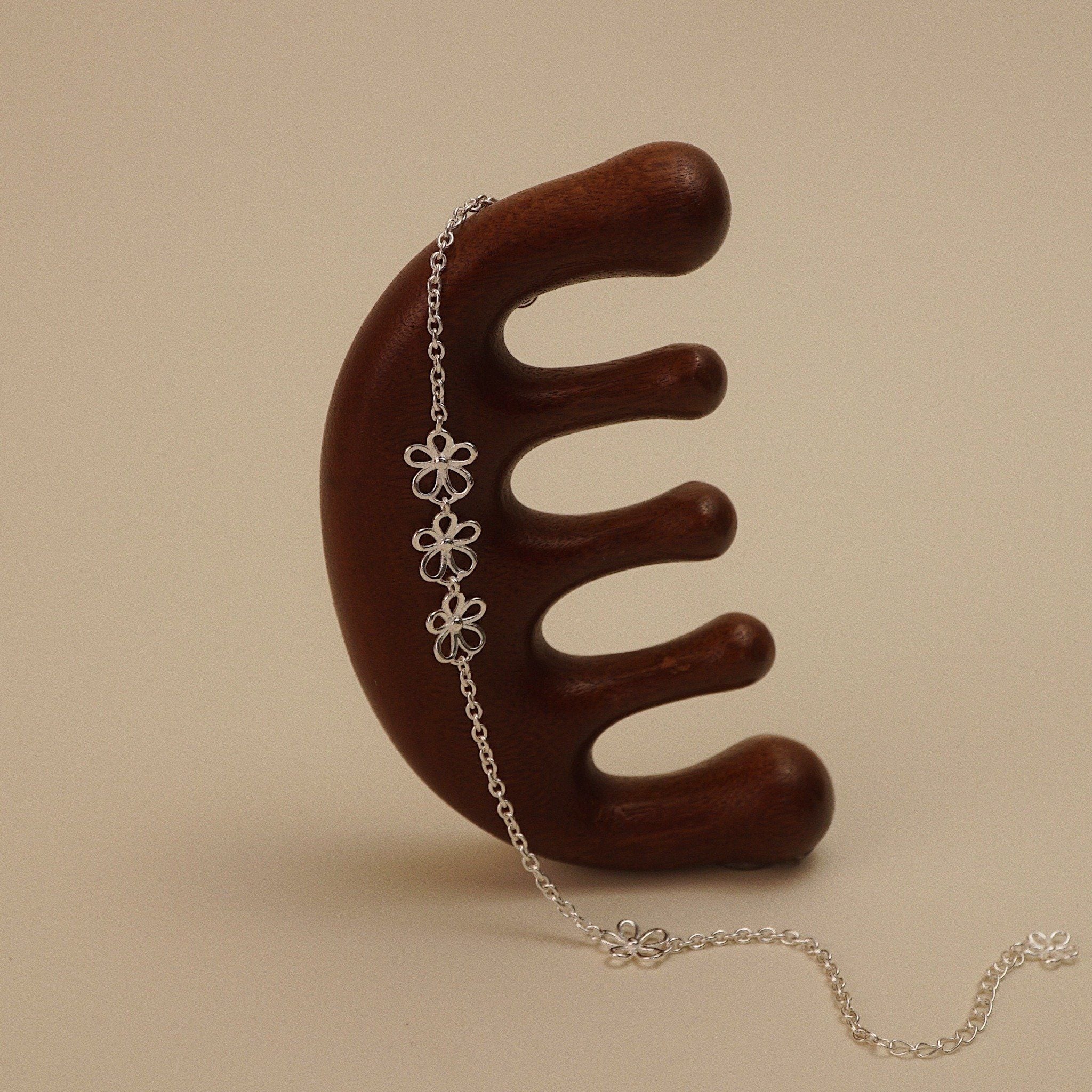  TRIPLE FLOWER BRACELET (S) 