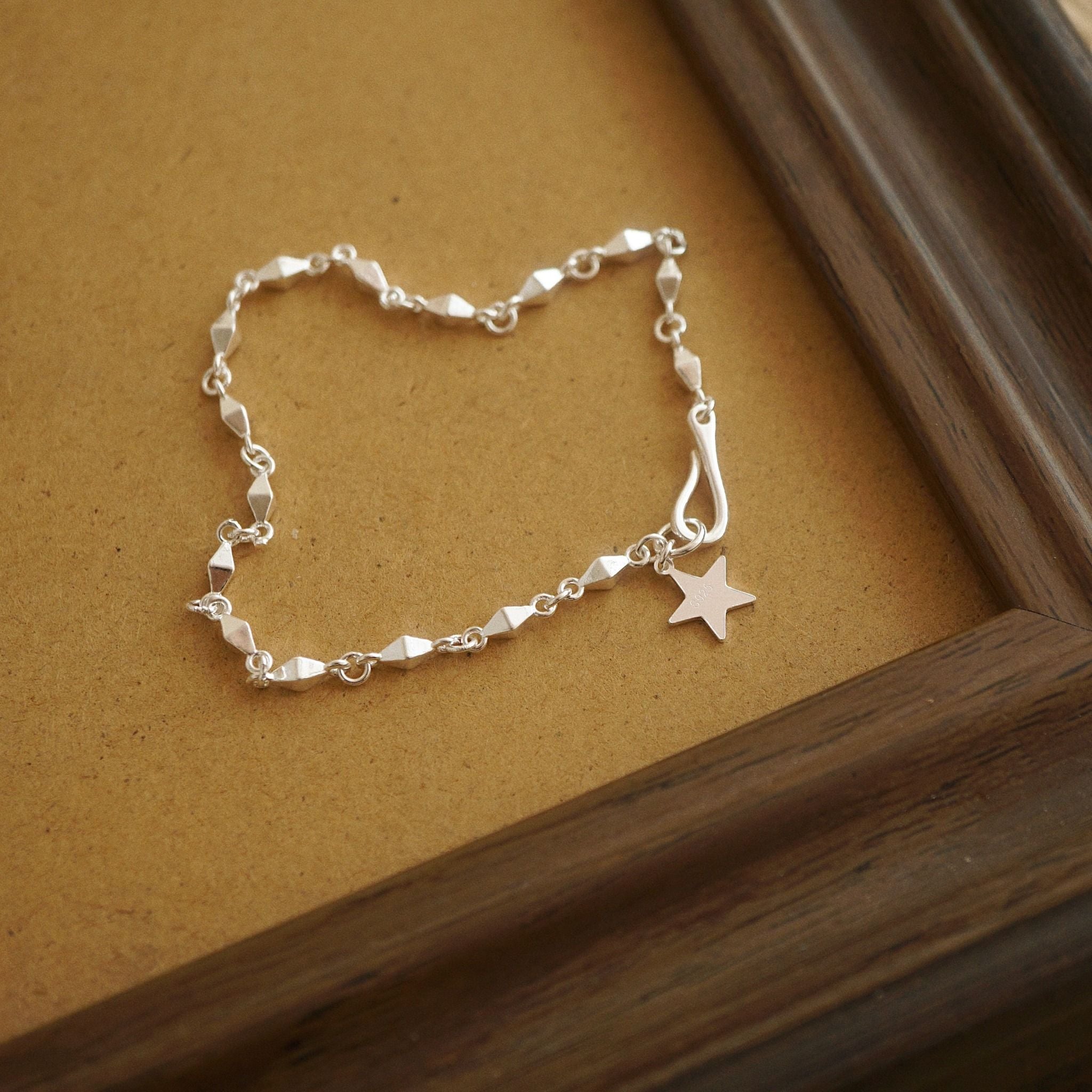  RHOMBUS GLOW BRACELET (S) 