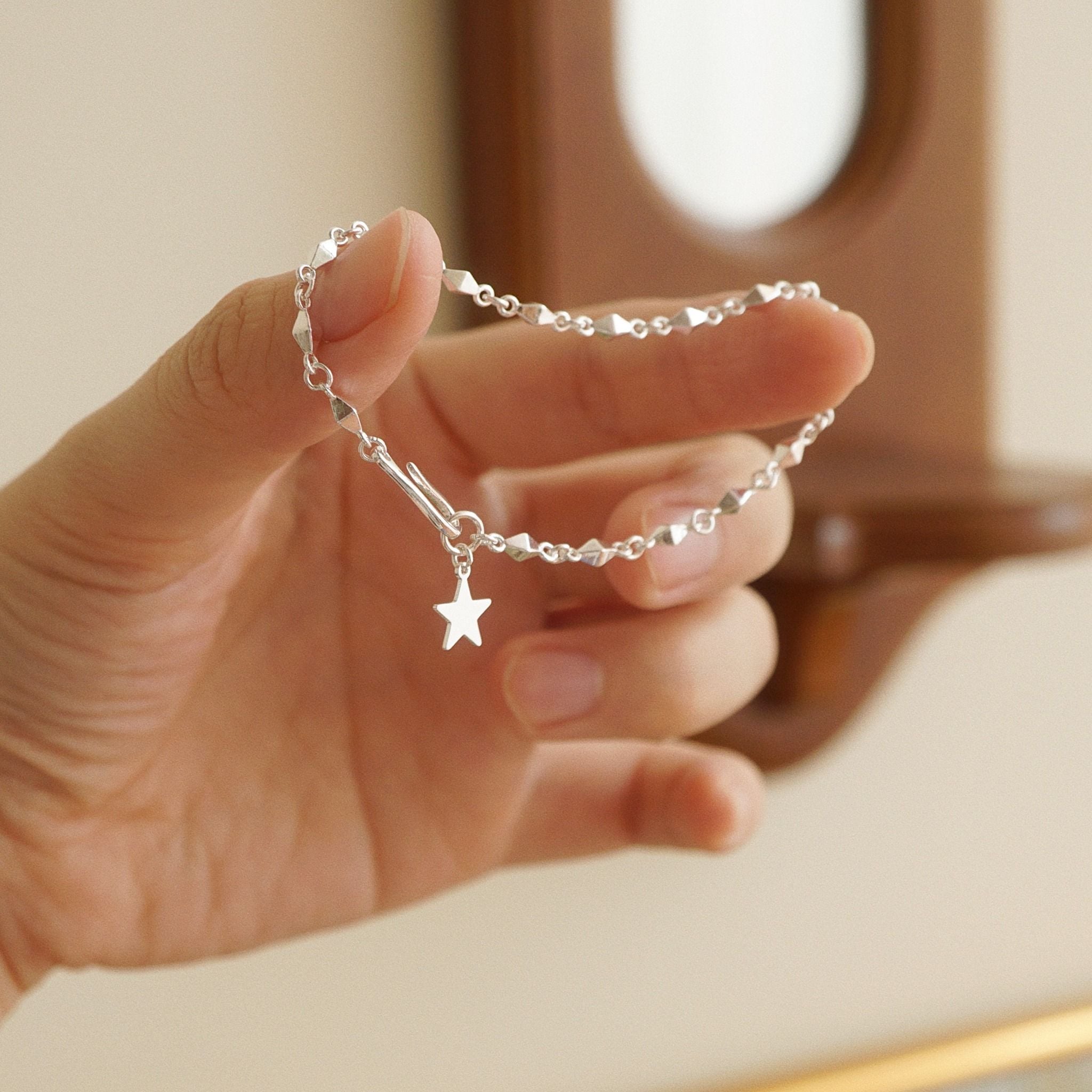  RHOMBUS GLOW BRACELET (S) 