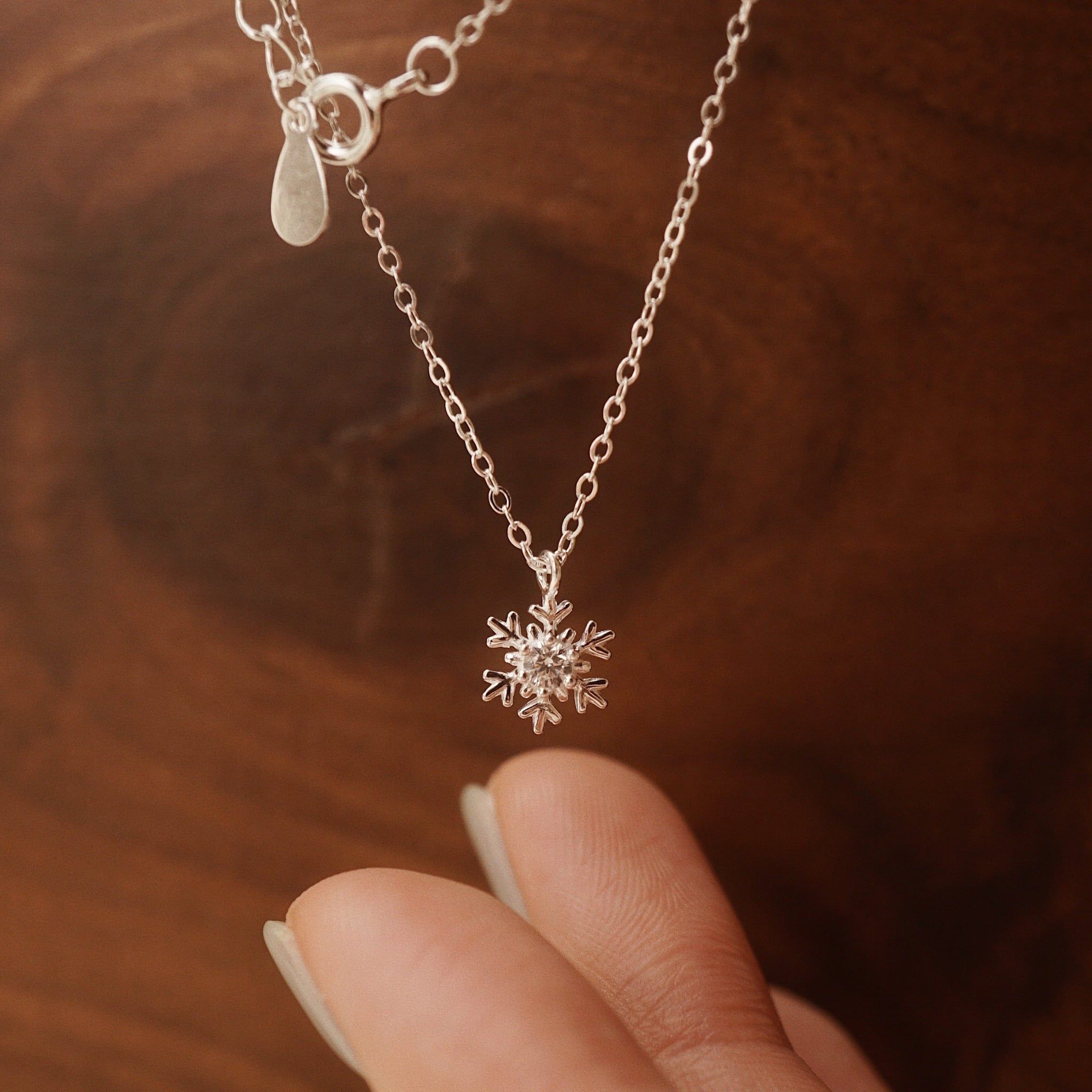  SNOWFLAKE NECKLACE (S) 