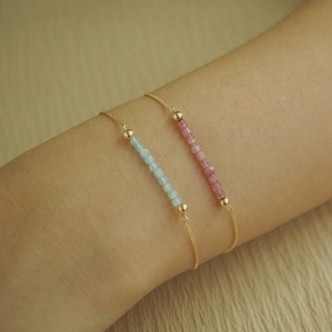 AQUAMARINE BEADED BAR MINI CURB BRACELET