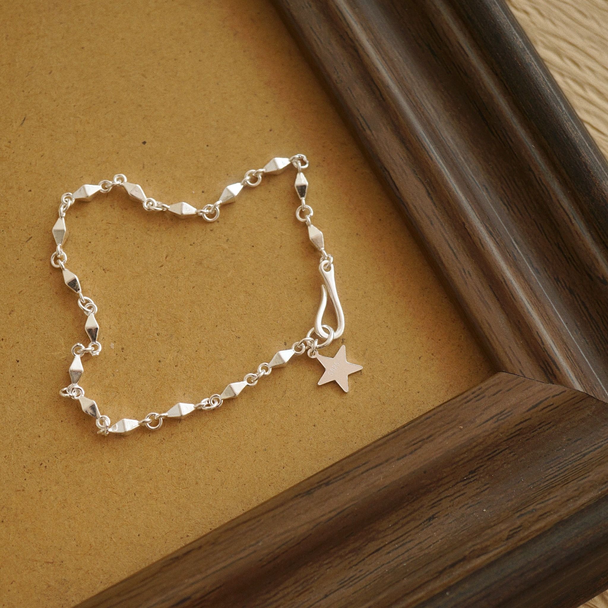  RHOMBUS GLOW BRACELET (S) 