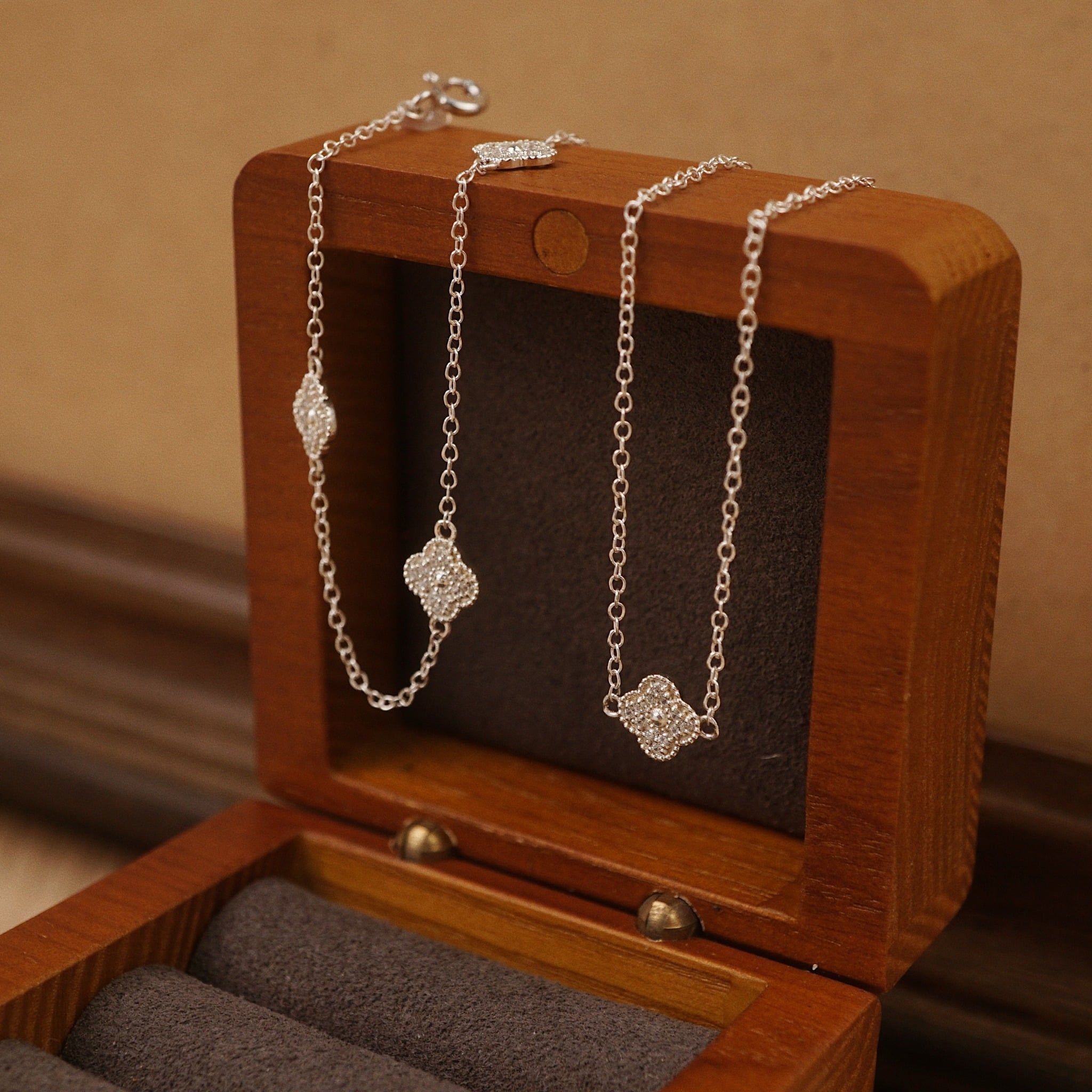  DAISY CLOVER LEAF BRACELET (S) 