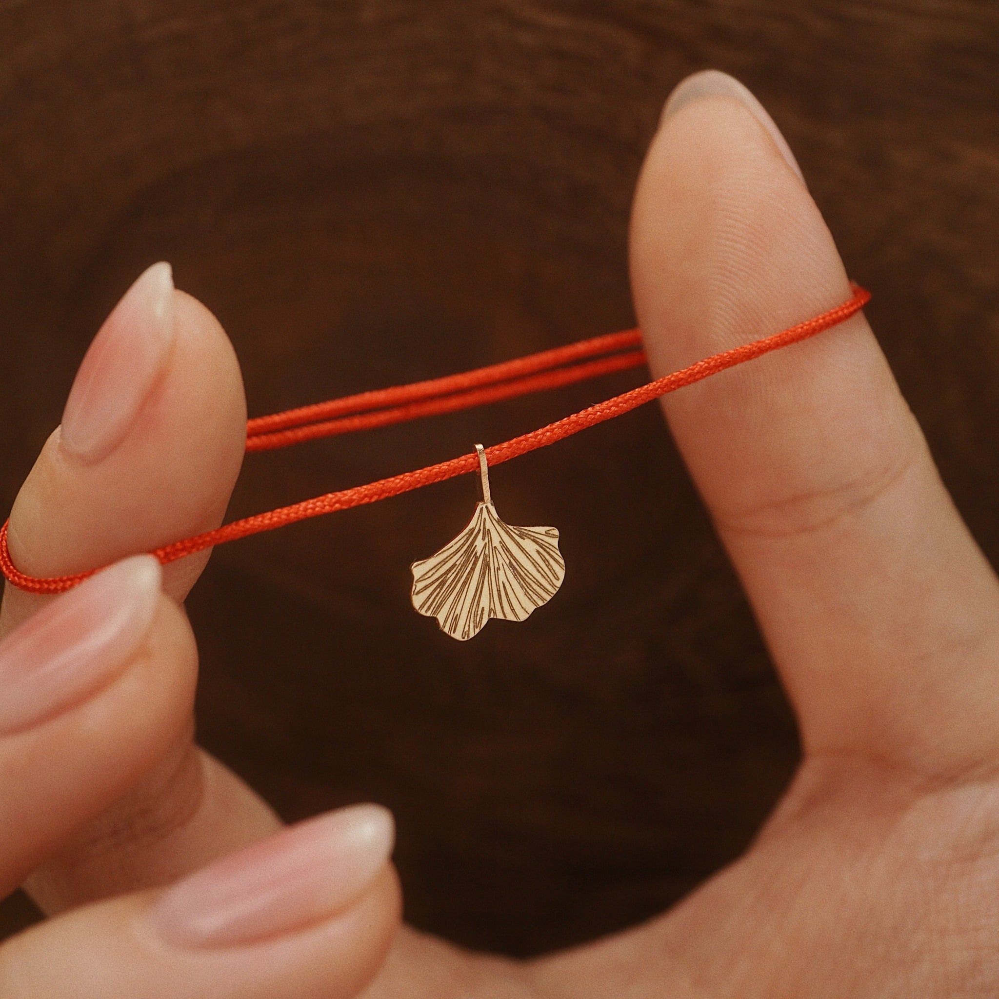  GINKGO LEAF - RED LUCKY STRING BRACELET 01 