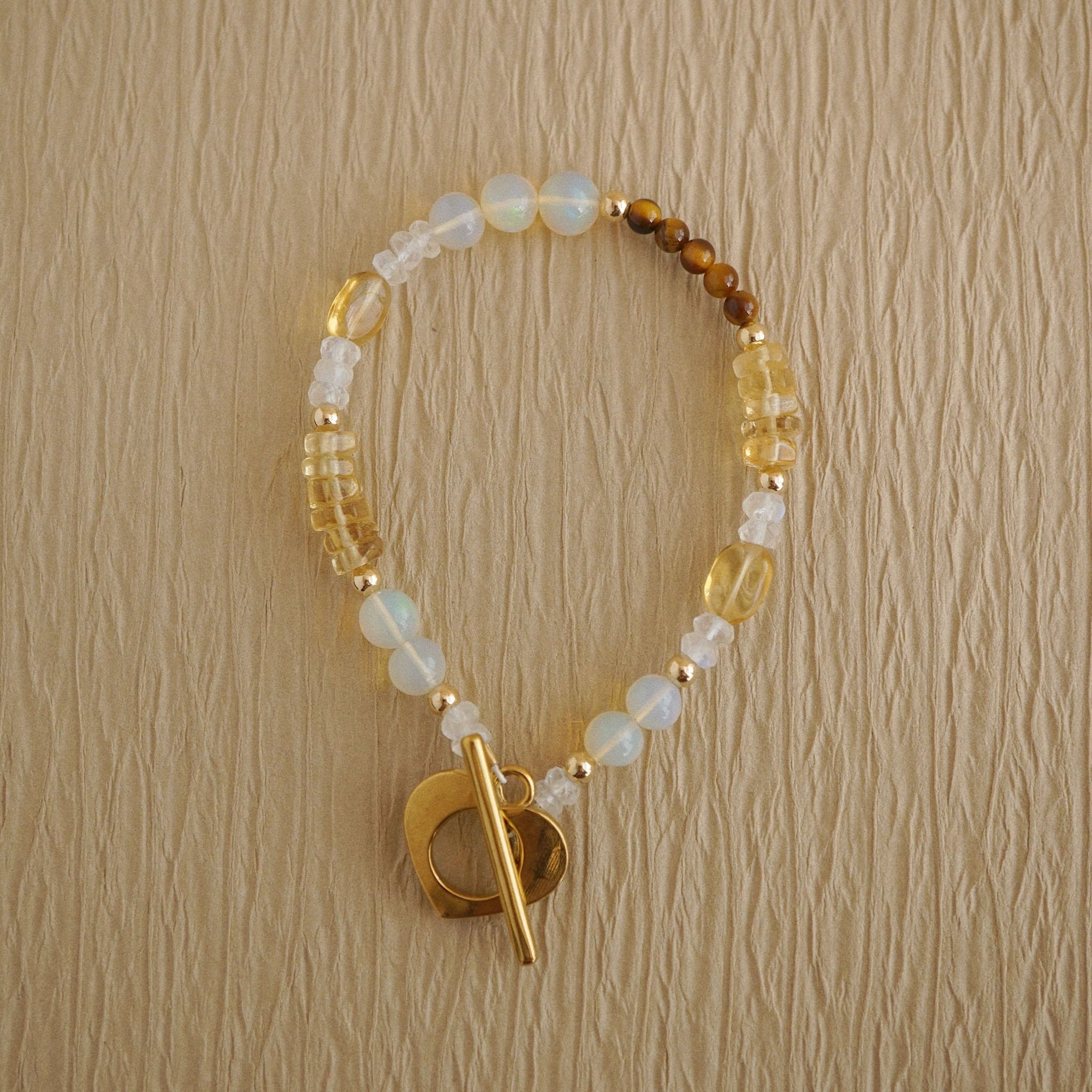  SUNLIT EMBER HEART CLASP BRACELET 