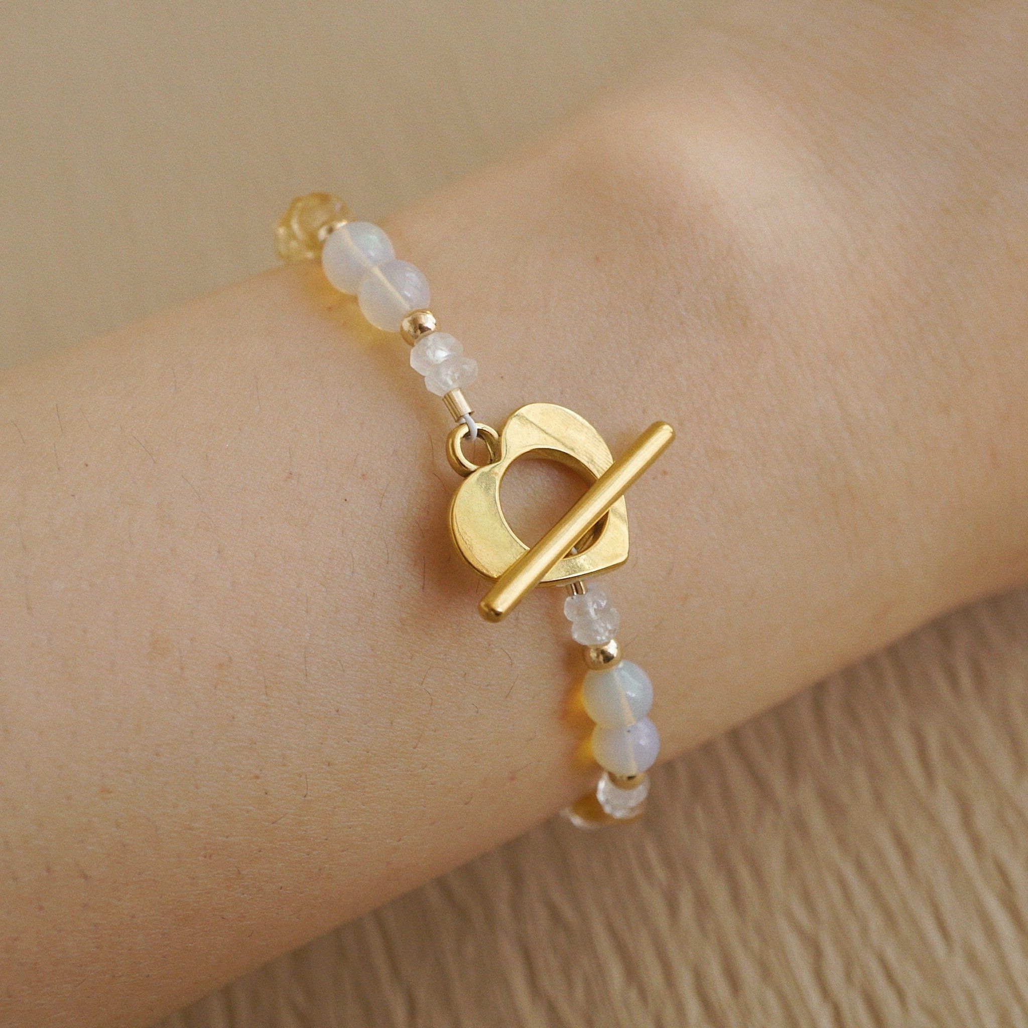  SUNLIT EMBER HEART CLASP BRACELET 