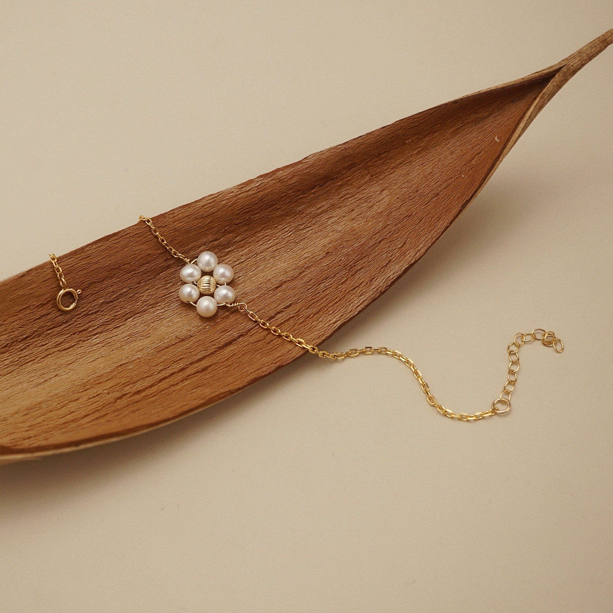 FLOWER PEARL ORBIT BRACELET 