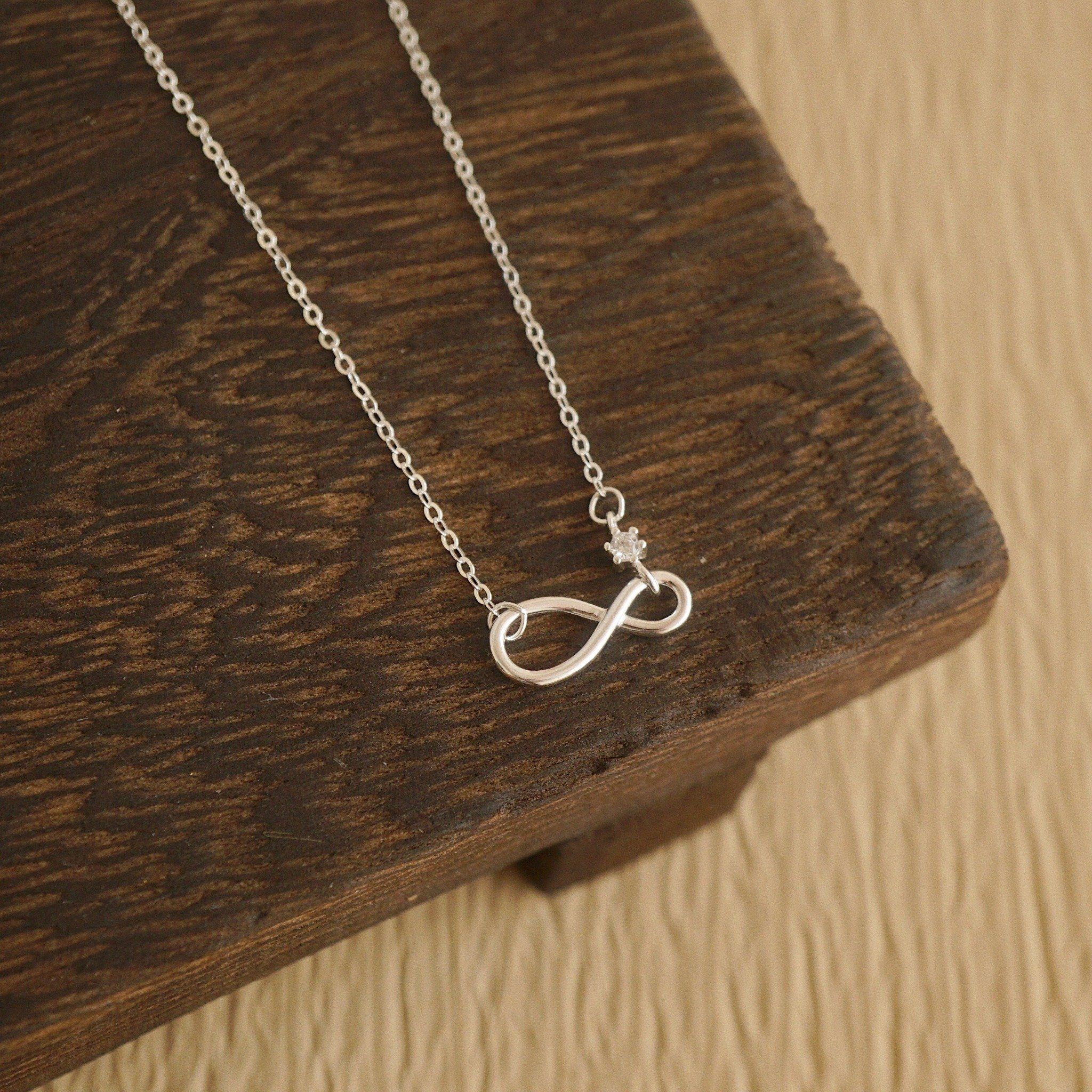  FALLING STAR INFINITY NECKLACE (S) 