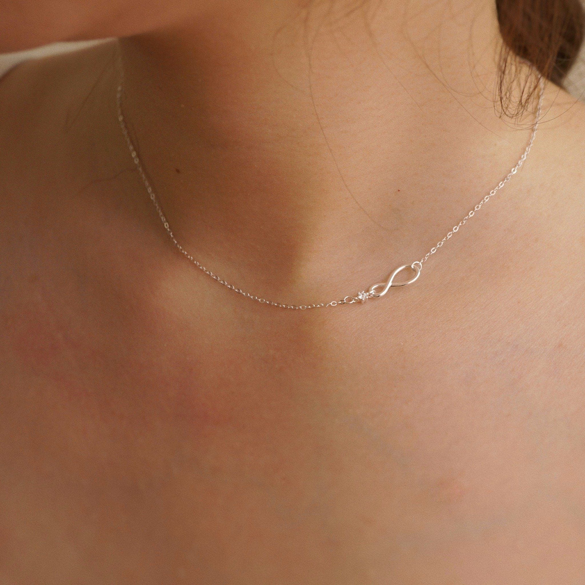  FALLING STAR INFINITY NECKLACE (S) 