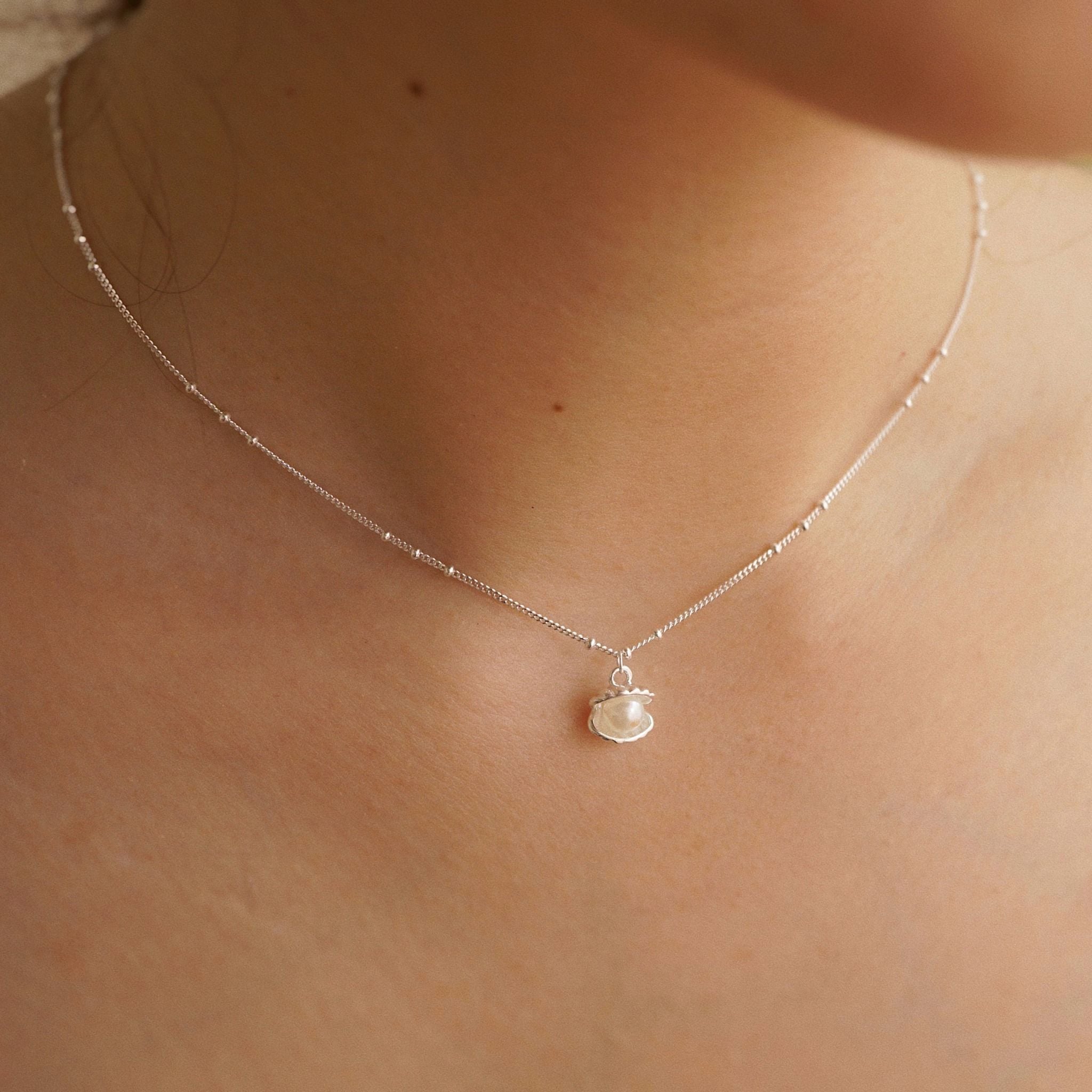  HIDDEN PEARL NECKLACE (S) 