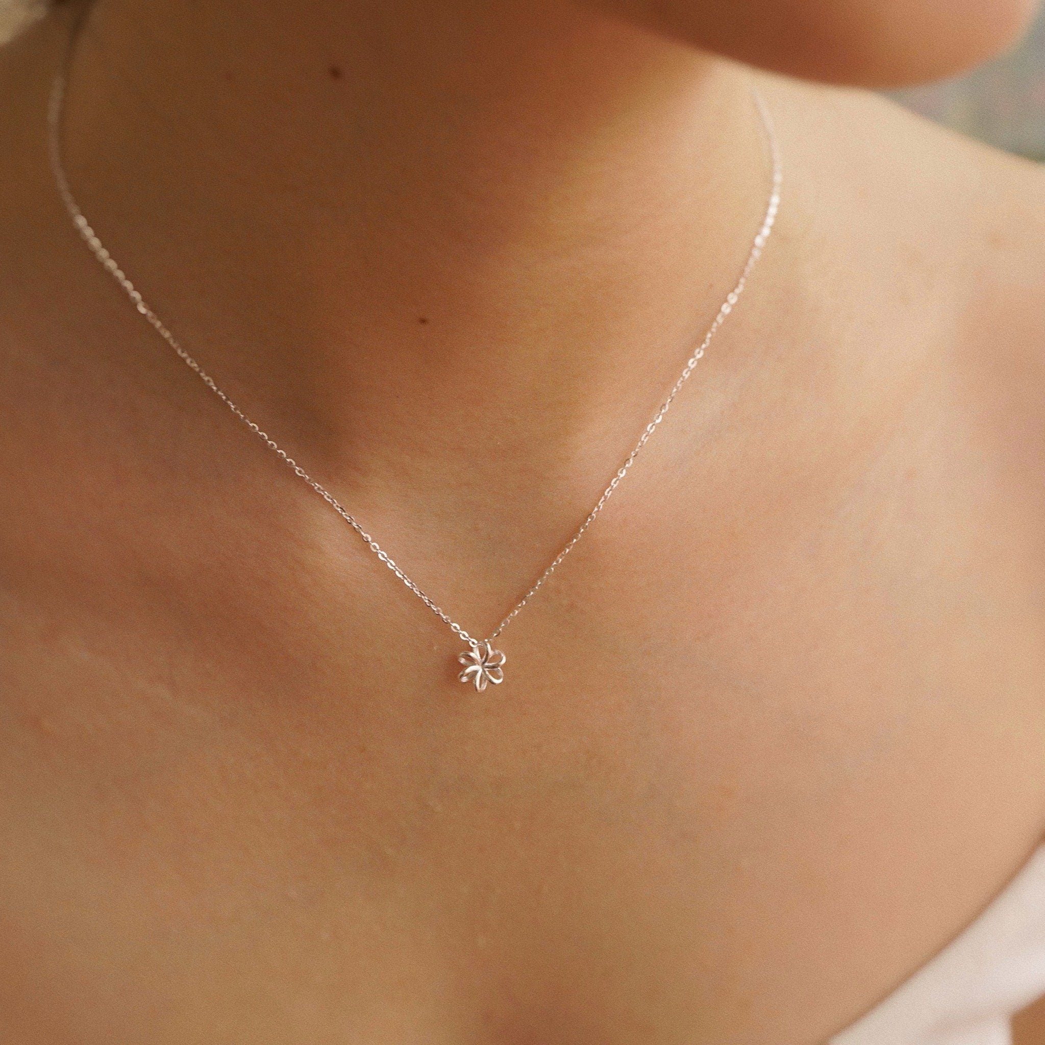  FLORAL INTERLACE NECKLACE (S) 