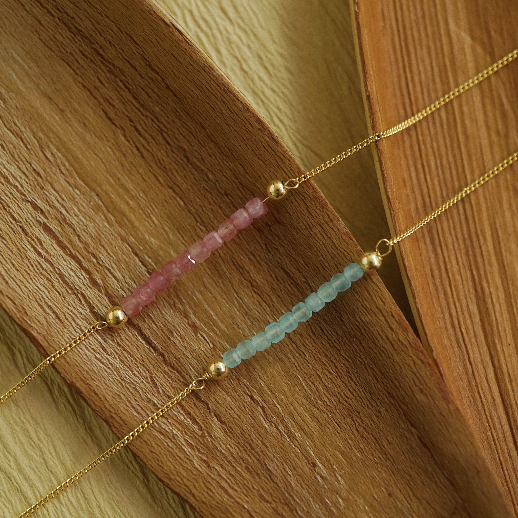  AQUAMARINE BEADED BAR MINI CURB BRACELET 