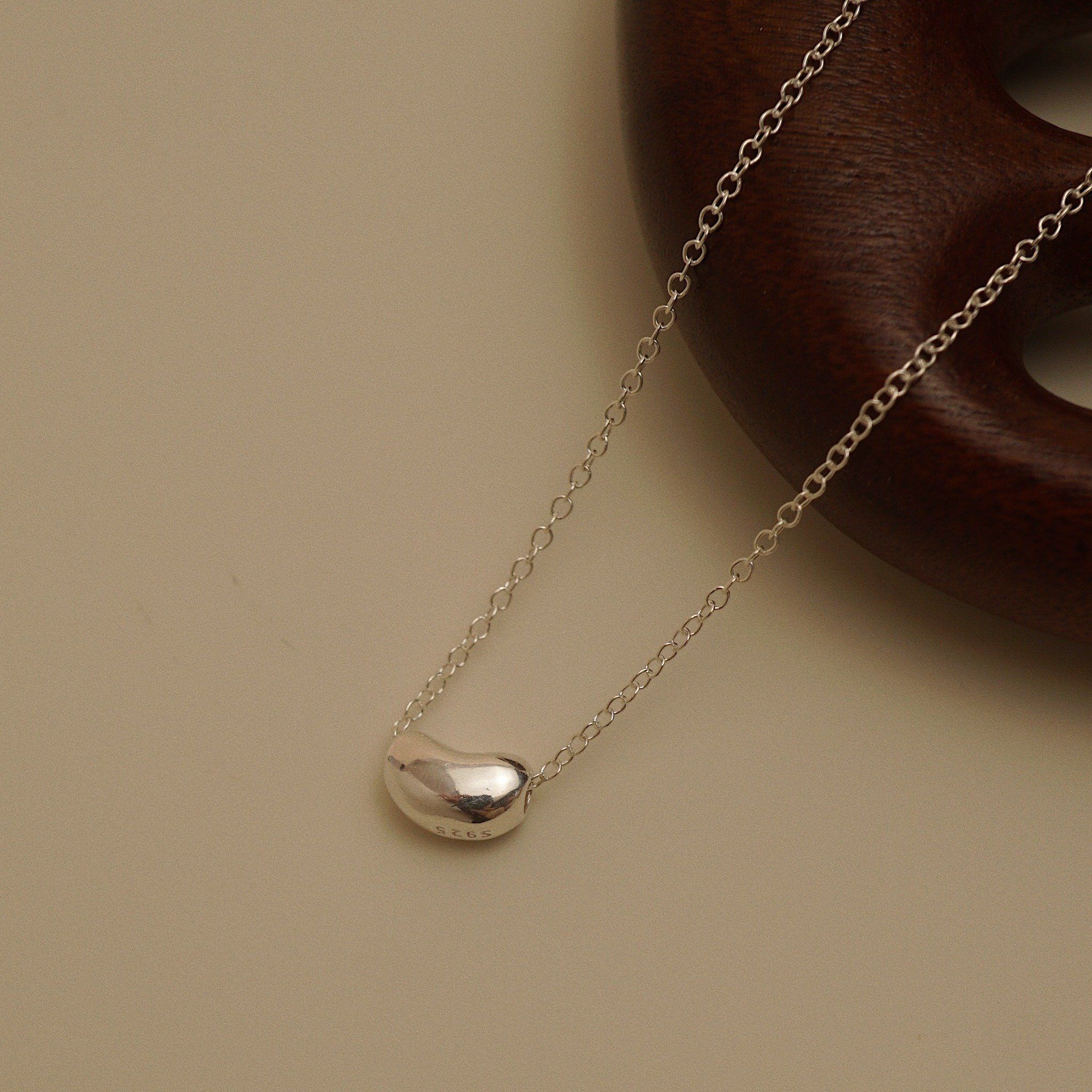  TINY BEAN NECKLACE (S) 