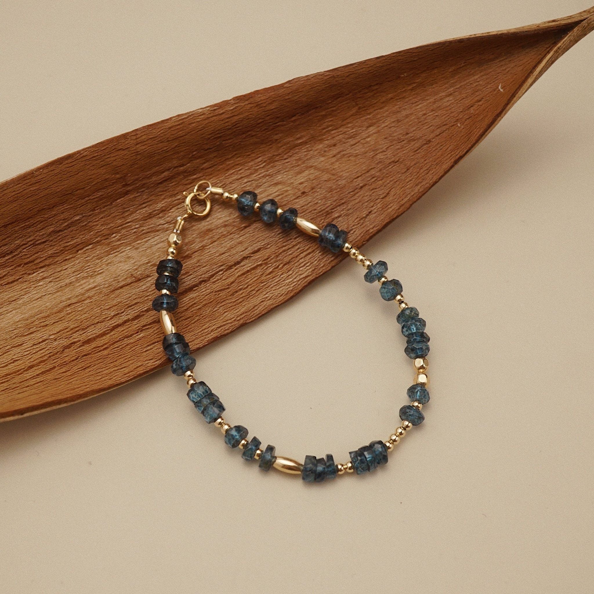  MIDNIGHT BLOOM BRACELET 