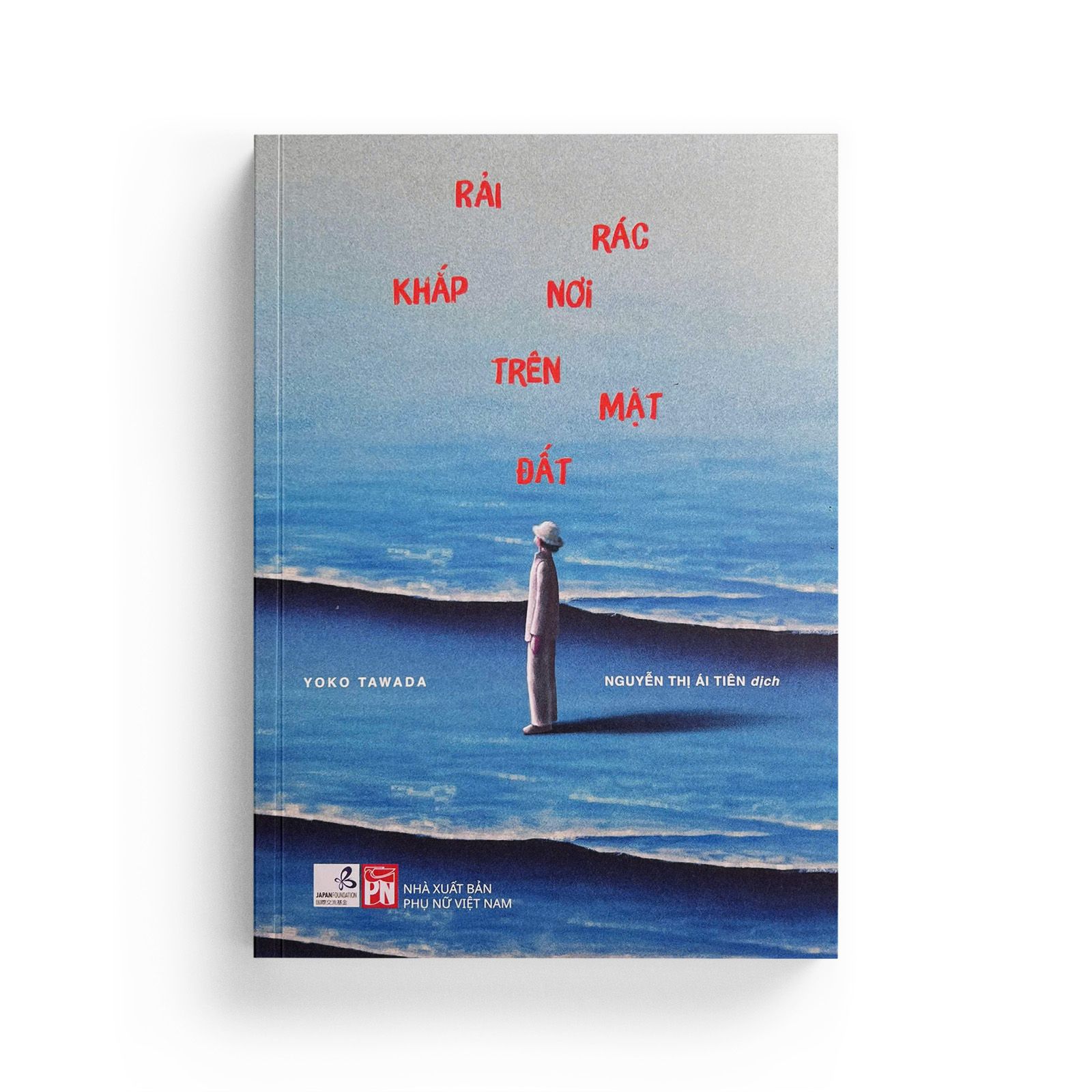 Rải Rác Khắp Nơi Trên Mặt Đất