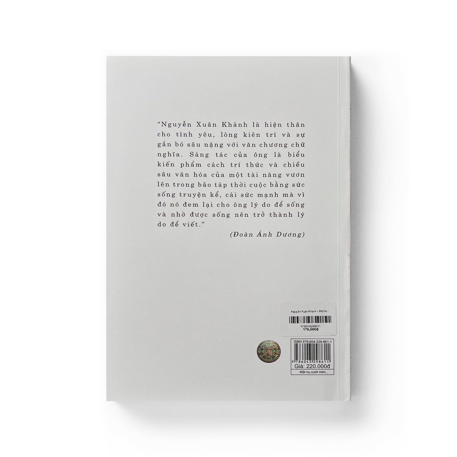 Nguyễn Xuân Khánh - Một Nụ Cười Mỉm, Một Nghiệp Văn Xuôi