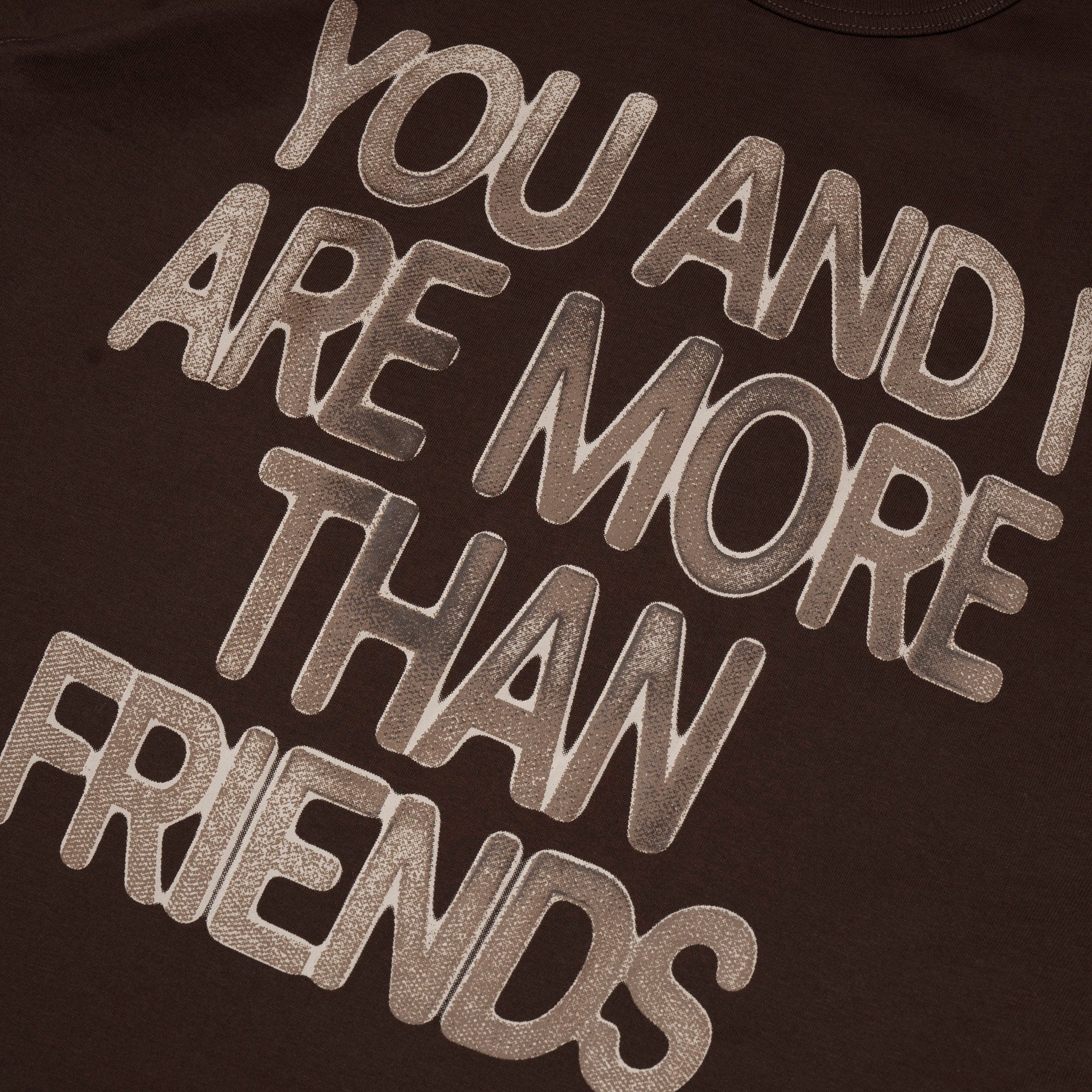  BEYOND FRIENDS TEE (VAT04) 
