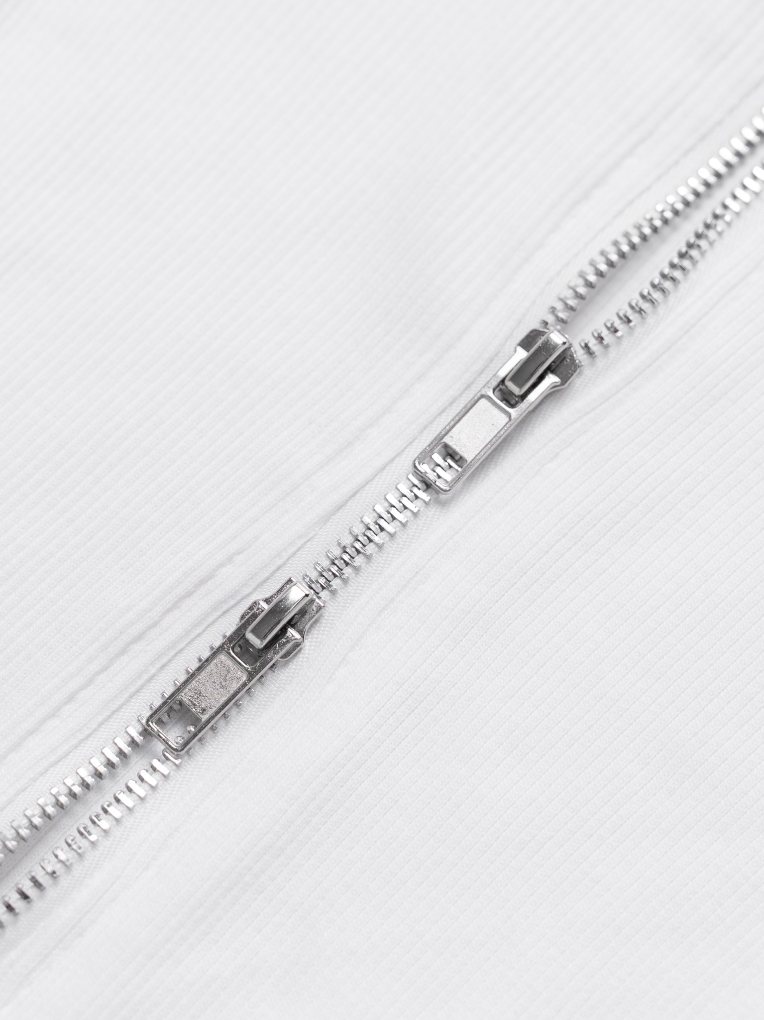  Áo Dài Tay Nữ Ôm Body Chiết Eo Cổ Tròn Khoá Kéo 2 Đầu (ATD10) 