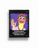  Tranh vải gắn áo 2 tỷ trong tay 