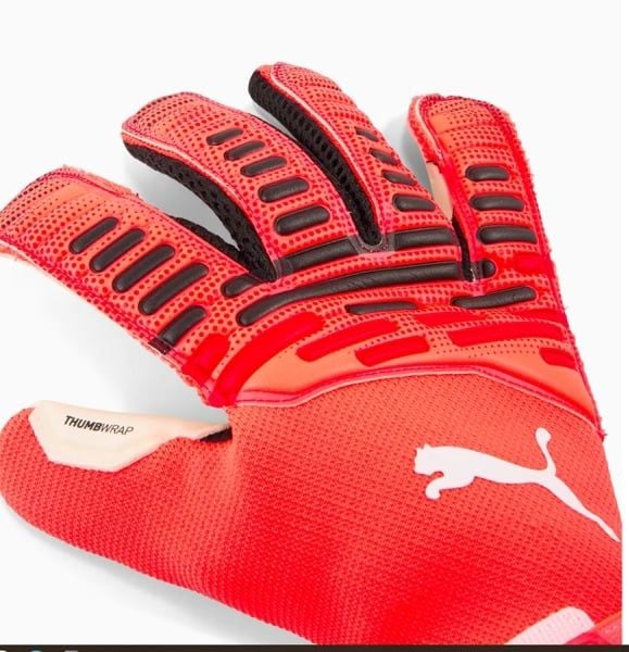 Găng Tay Thủ Môn FUTURE Pro Hybrid Glowing Red-PUMA Red-PUMA Black 042122-01