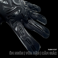 Găng Tay Thủ Môn Elite Revolution X Black