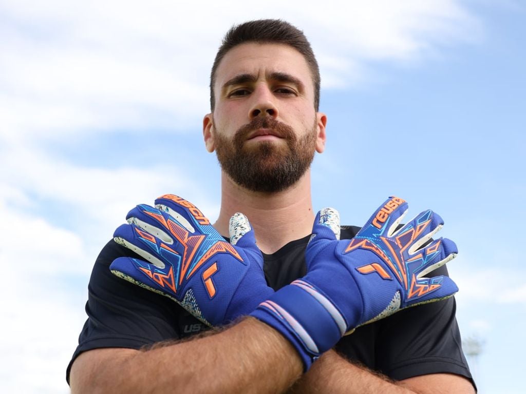 Găng Tay Thủ Môn Reusch Attrakt Freegel Fusion Goaliator GK26 | 5670995 4129