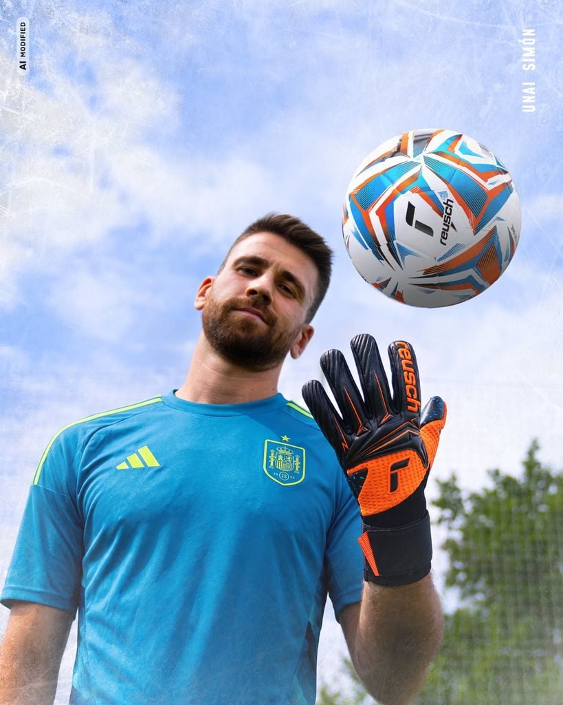 Găng Tay Thủ Môn Reusch Attrakt Fusion Outlast® 5670195 3530
