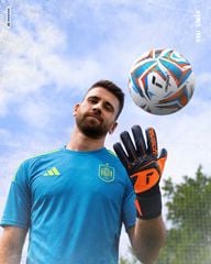 Găng Tay Thủ Môn Reusch Attrakt Fusion Outlast® 5670195 3530
