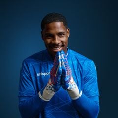 Găng Tay Thủ Môn Uhlsport Prediction Ultragrip HN Maignan