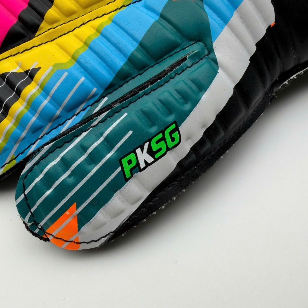 Găng Tay Thủ Môn HOsoccer AKTERO PKSG/FLAT BLACK Limited Edition