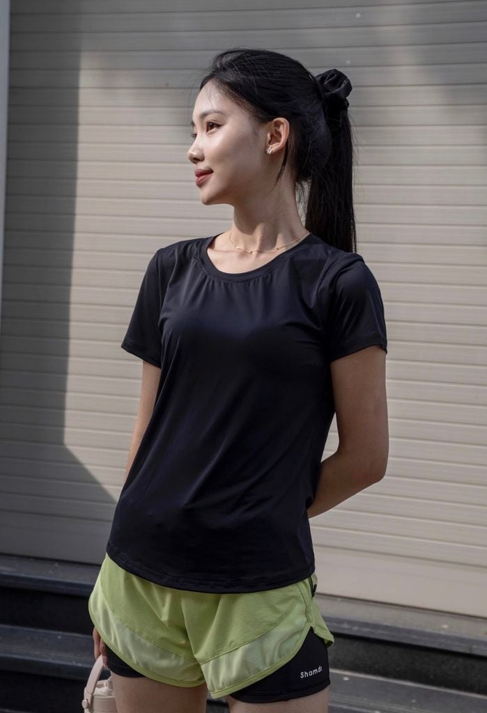 Áo Thun Thể Thao Nữ  Shamdi Tập Gym Yoga Pickleball Ngắn Tay Cổ Tròn Casual Shamdi Cao Cấp, Vải Mềm Mịn Chống Nhăn Co Giãn 4 Chiều Thoáng Khí Lỗi 1 Đổi 1