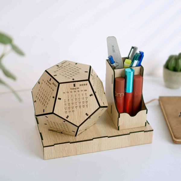 Lịch gỗ để bàn phong cách - TOY27