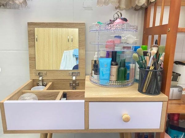 Bàn Trang Điểm Ngồi Bệt Tiện Lợi Cho Không Gian Nhỏ Hẹp - GP143